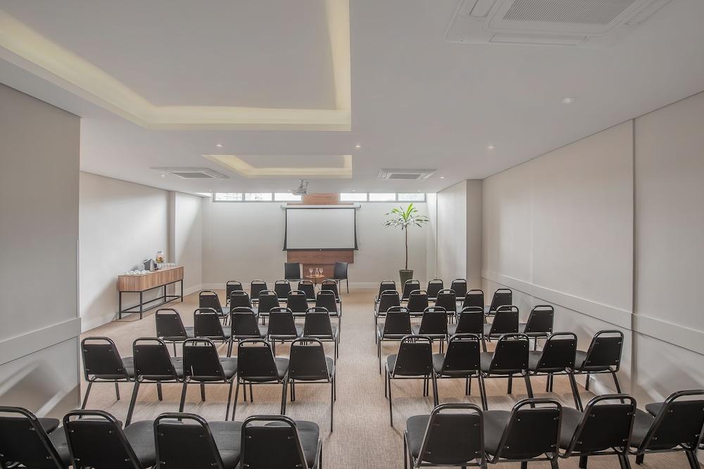 Hotel Mont Blanc Premium Ribeirão Preto Екстериор снимка Meeting room