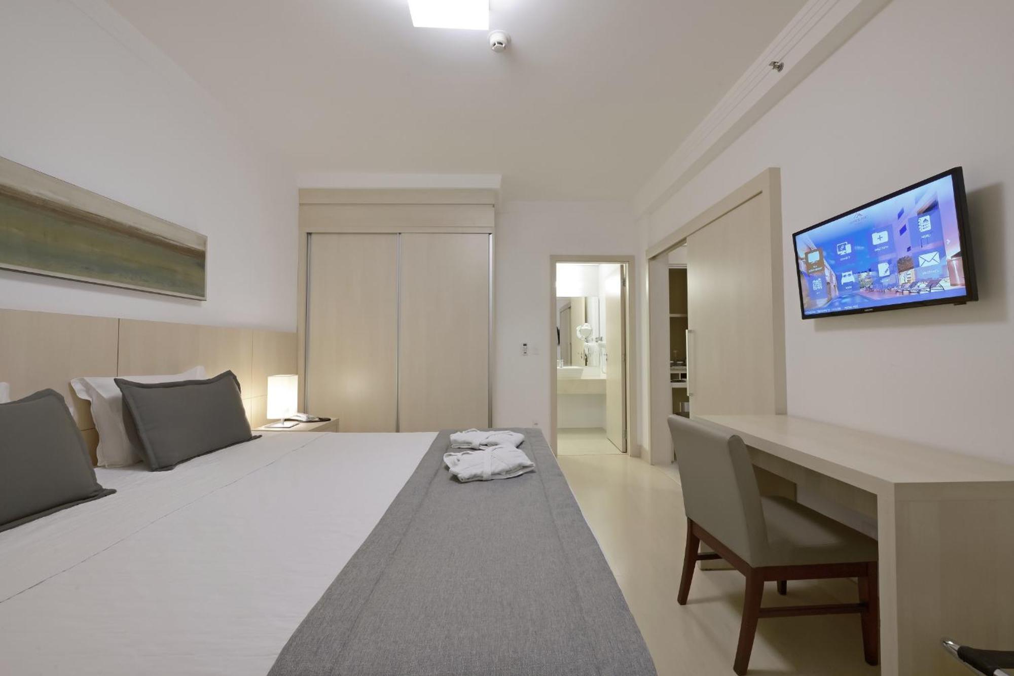Hotel Mont Blanc Premium Ribeirão Preto Стая снимка A room at the hotel